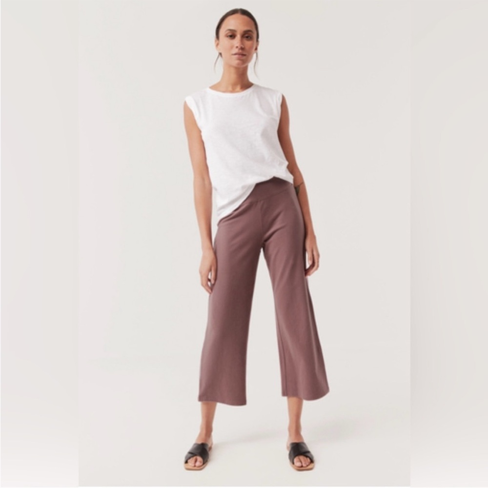Pact Women's Cropped Pants